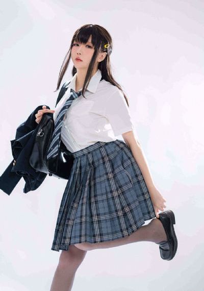 美女免费av_1080高清迅雷在线观看