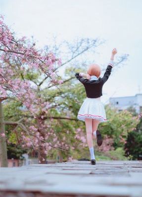 日韩美女精品_完整版高清下载